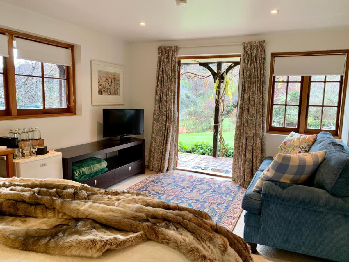 Mill Cottage - Boutique Accommodation And Garden Akaroa Exteriér fotografie